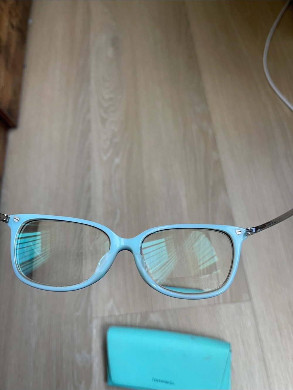 Tiffany & Co. Tiffany Blue Pebbled Leather Cosmetic/Eyewear Case glasses - Picture 6 of 6